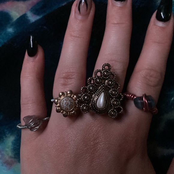 Custom Handmade Crystal Rings🔮❤️🧿 - Picture 5 of 5